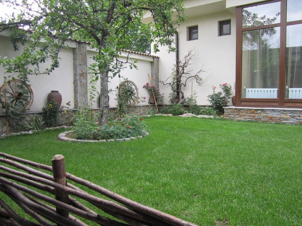 Boutique Hotel L Do Rado Szófia Kültér fotó